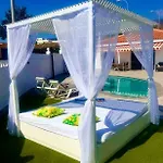 Sueno Azul With A Heated Swimming Pool Villa *
