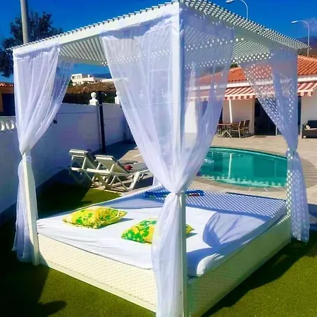 Sueno Azul With A Heated Swimming Pool Βίλα *