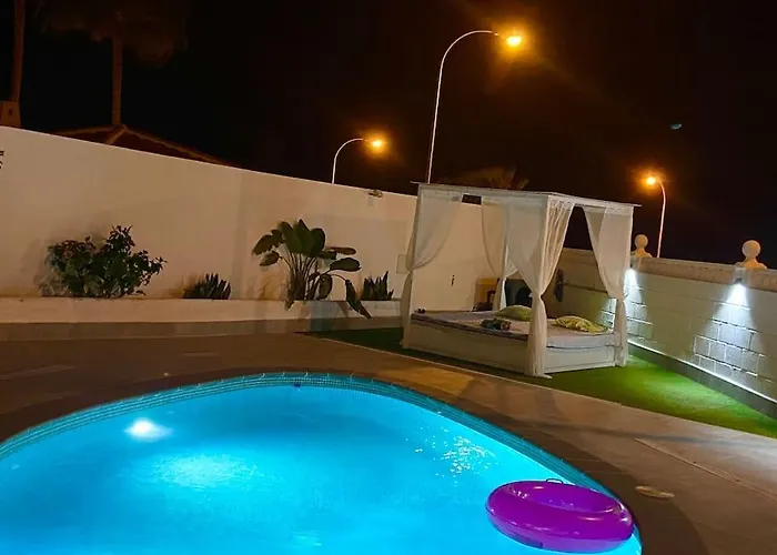 Villa Sueño Azul With A Heated Swimming Pool