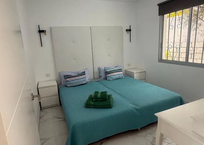 Sueño Azul With A Heated Swimming Pool Villa