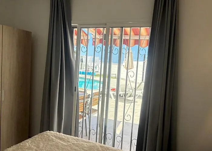 Sueño Azul With A Heated Swimming Pool *