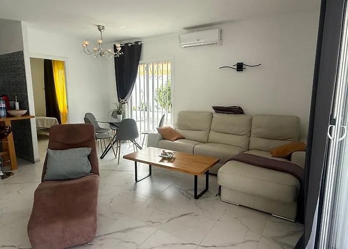 Sueño Azul With A Heated Swimming Pool Villa