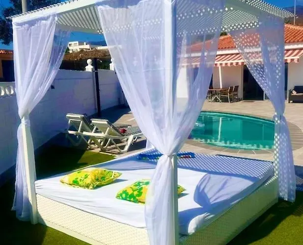 Sueno Azul With A Heated Swimming Pool Villa *